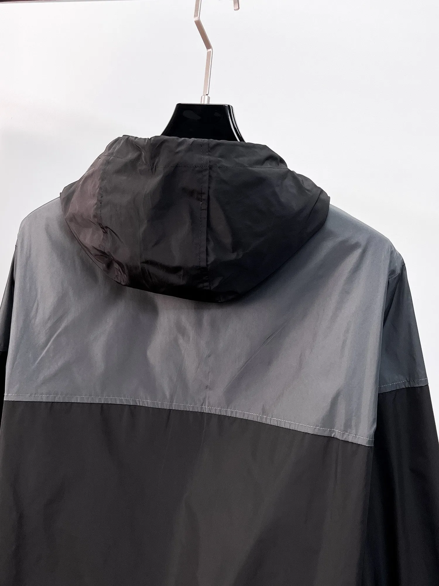 Same Style， ， 2026 New Arrival ， Original Premium Breathable ， ， ， Quality。 ， Sizes：M～3XL
